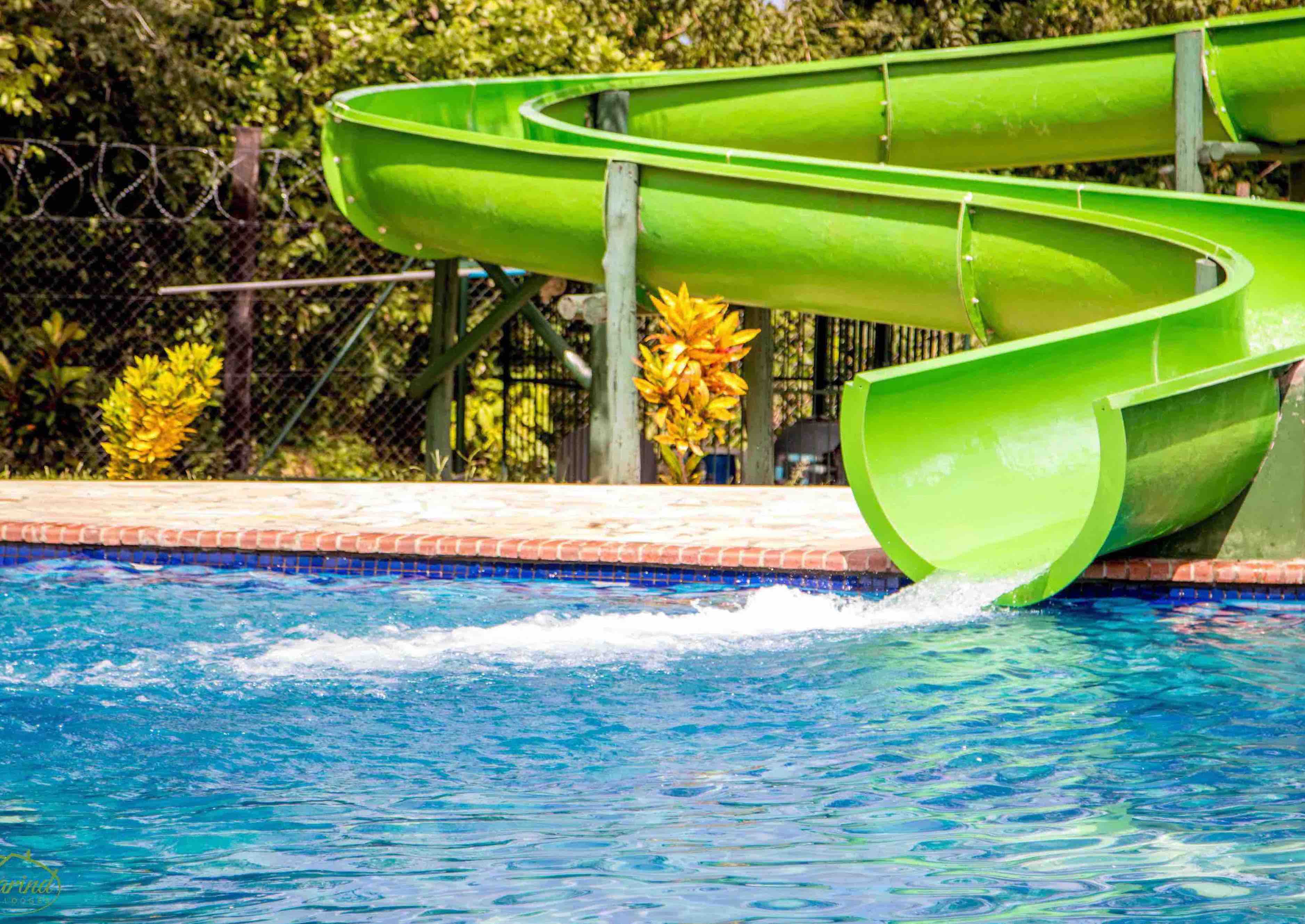 Water Slide / Super Tube